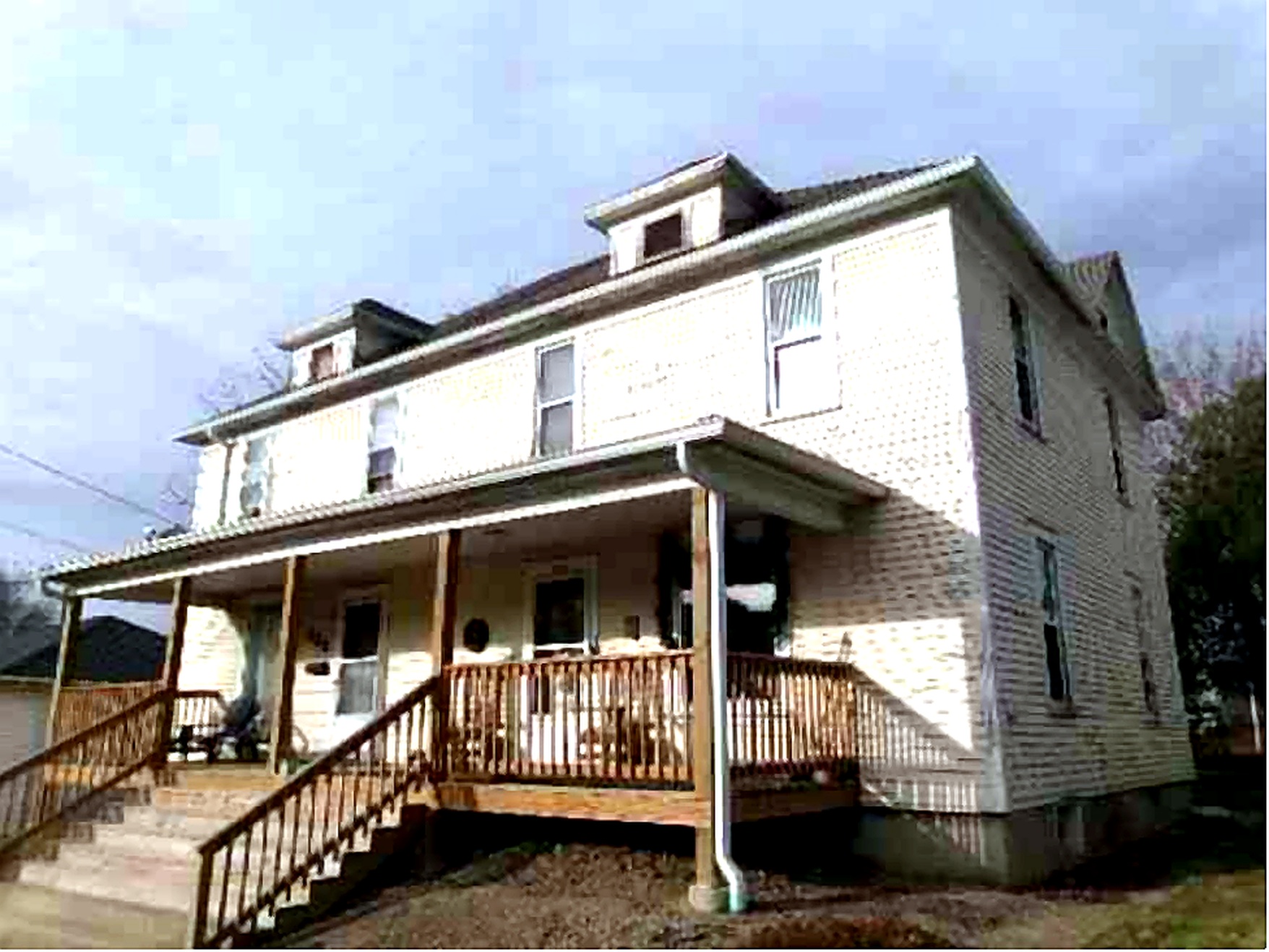 222 West Avon Street