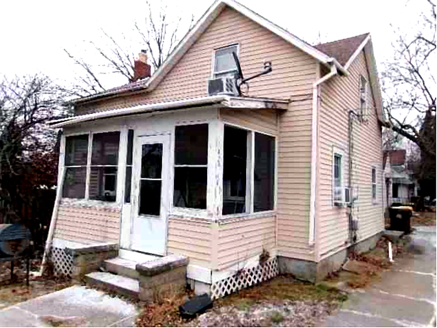 254 W Homer St