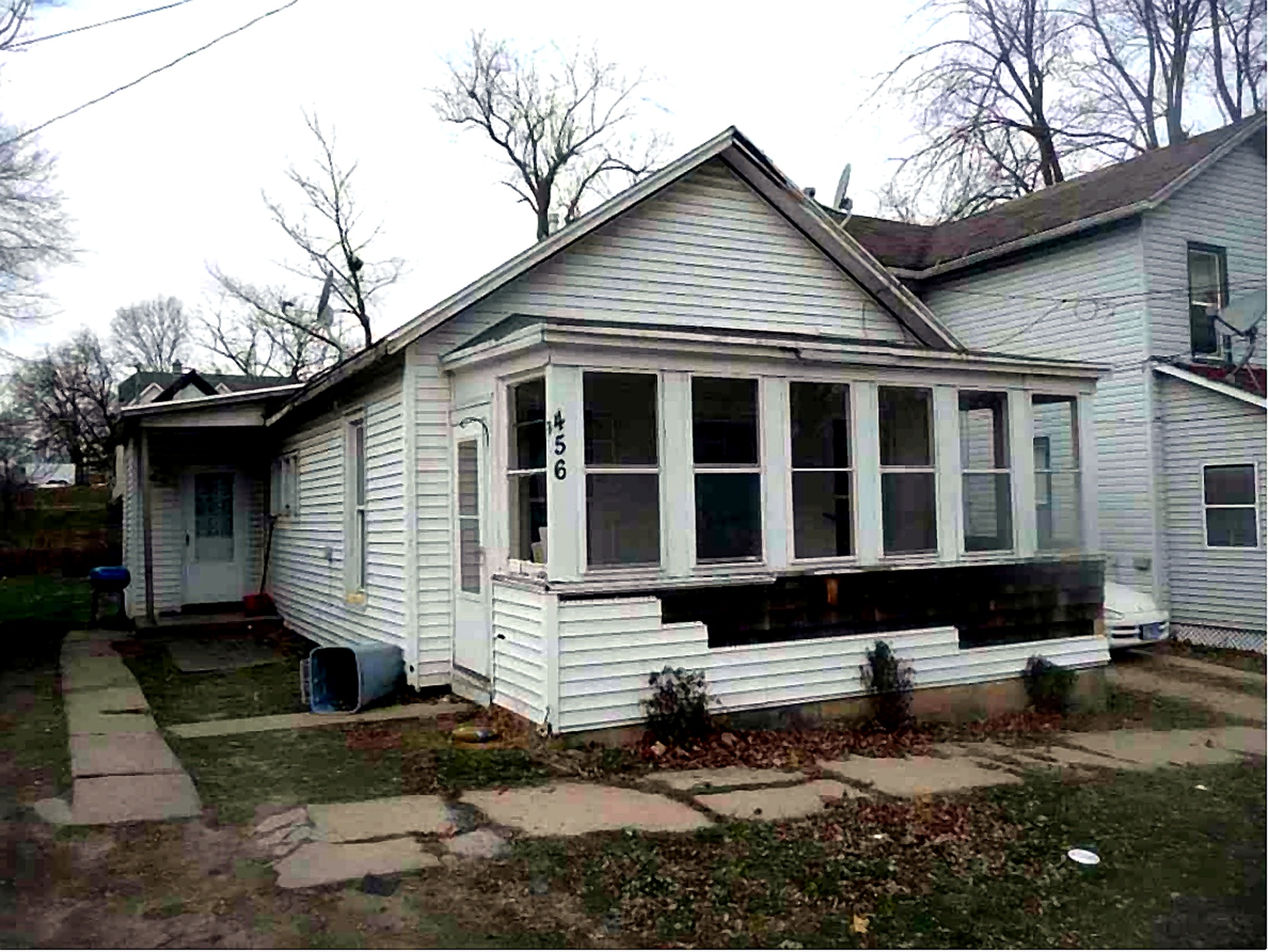 456 S Benton Ave