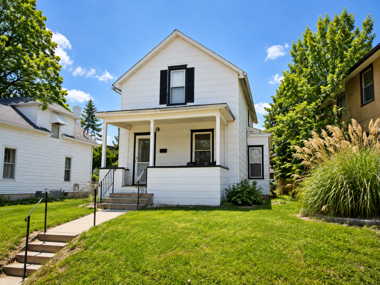 235 W Homer St