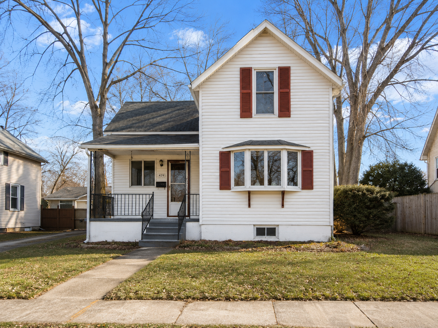 725 West Homer Street